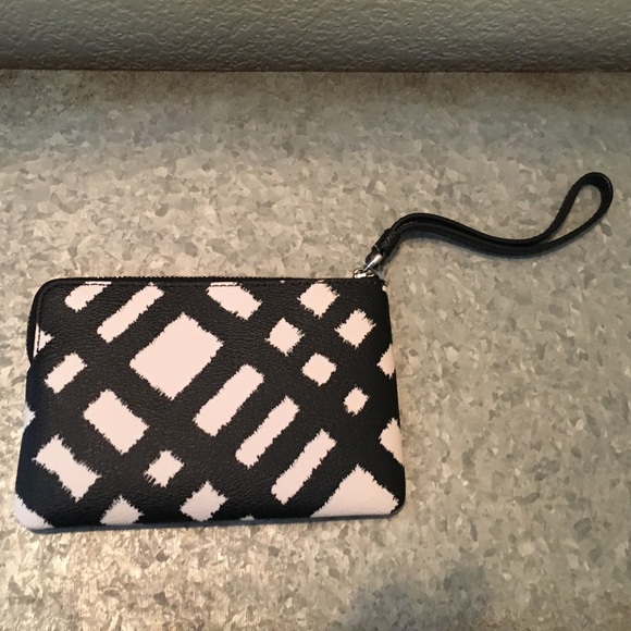 ๐Sale๐ Coach Wristlet - Picture 3 of 5